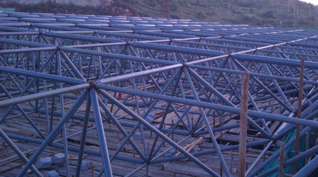登封概述网架加工中对钢材的质量的过细恳求